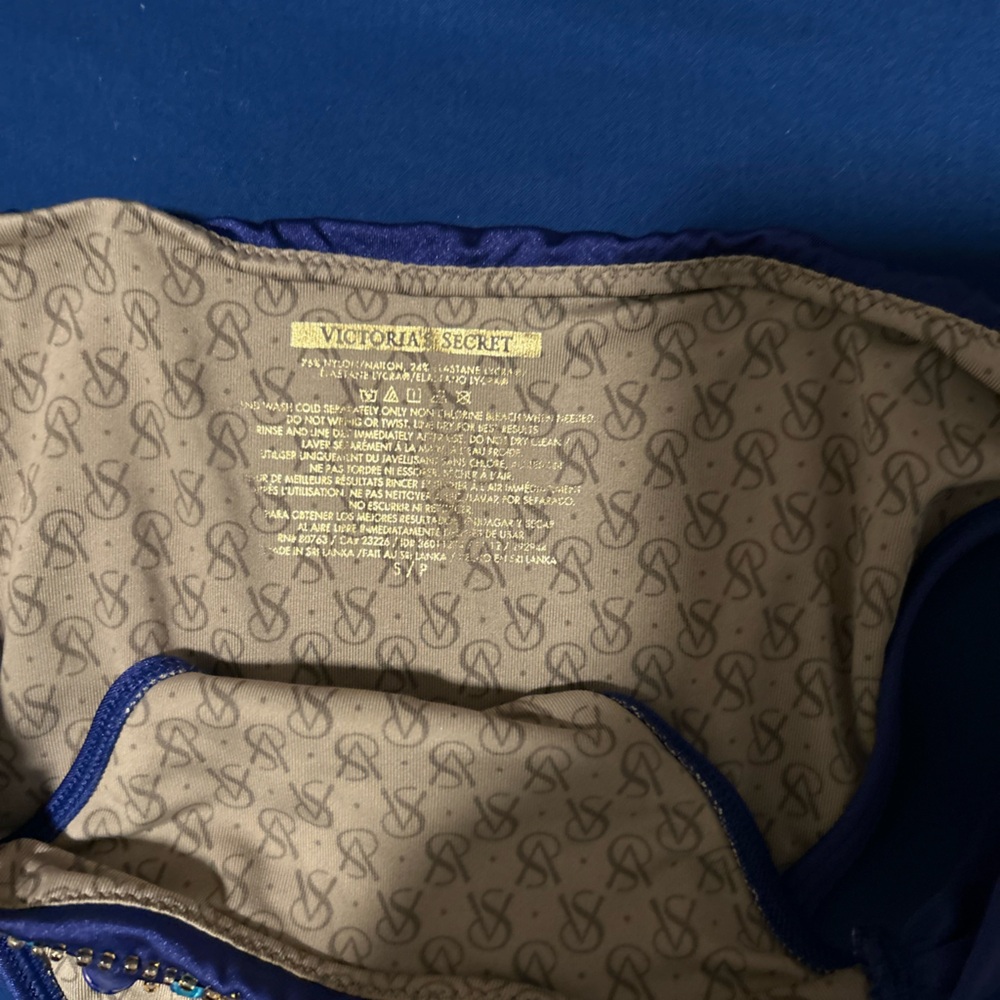 VS bombshell bikini - Picture 6 of 6